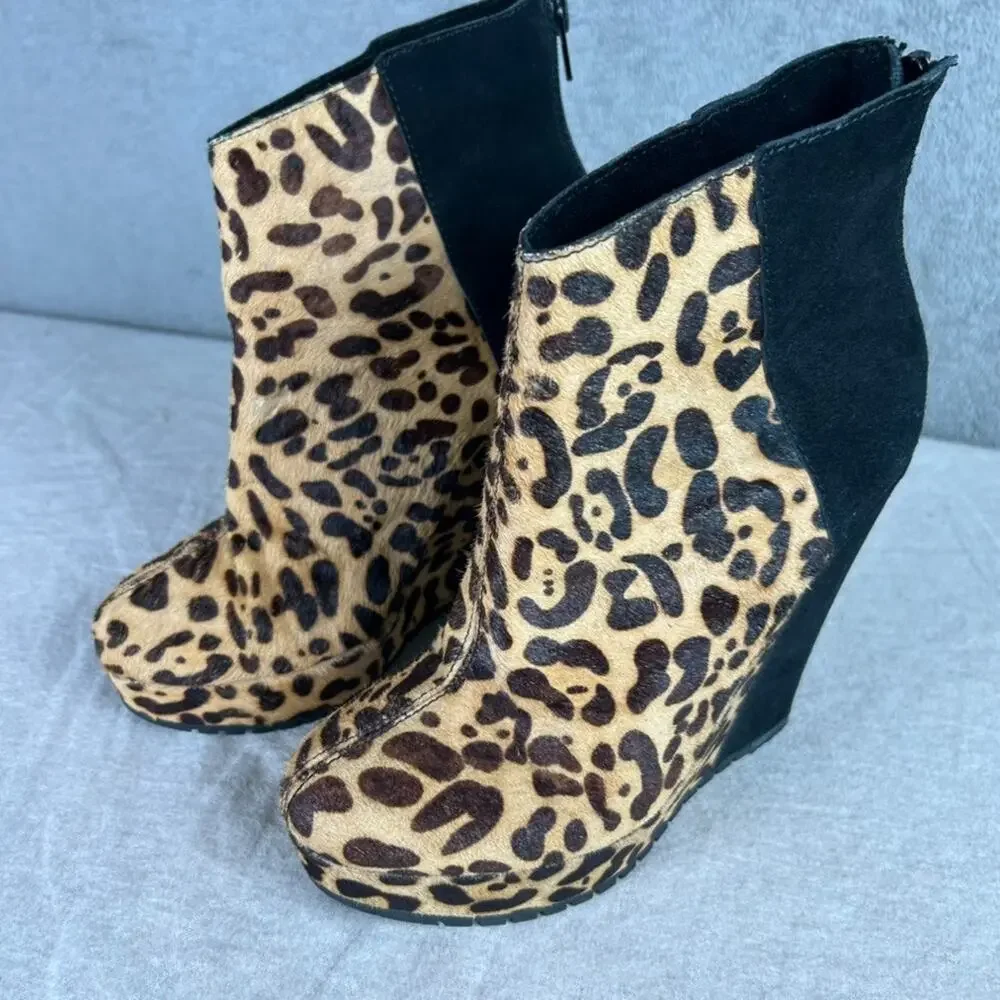 Kelsi Dagger Huette Leather Wedge‎ Platform Booties Size 8.5M Leopard Calf Hair